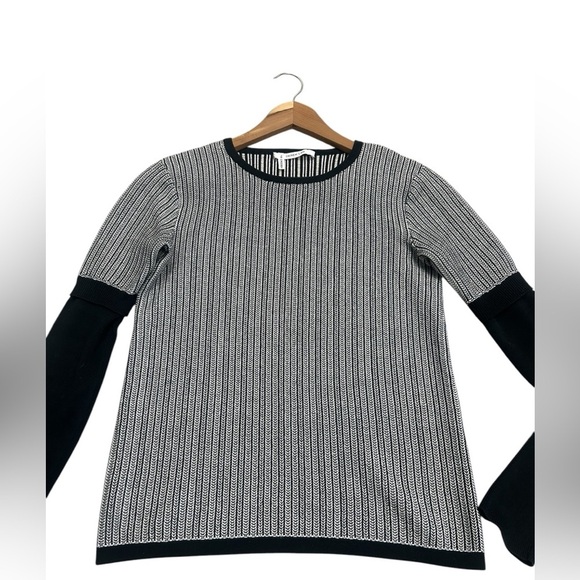 10 Crosby Derek Lam Sweaters - Derek Lam size M herringbone knit cotton sweater GUC Black and White